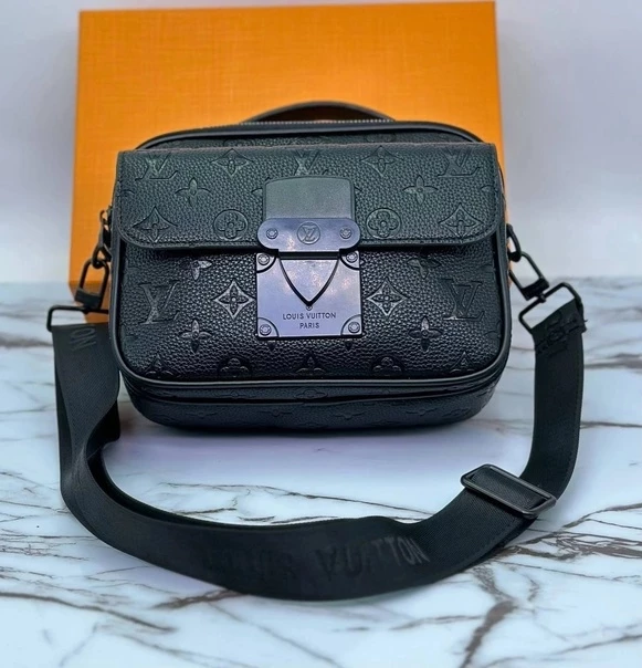 Сумка для девушек Louis Vuitton Натуральная кожа Новинка этого года