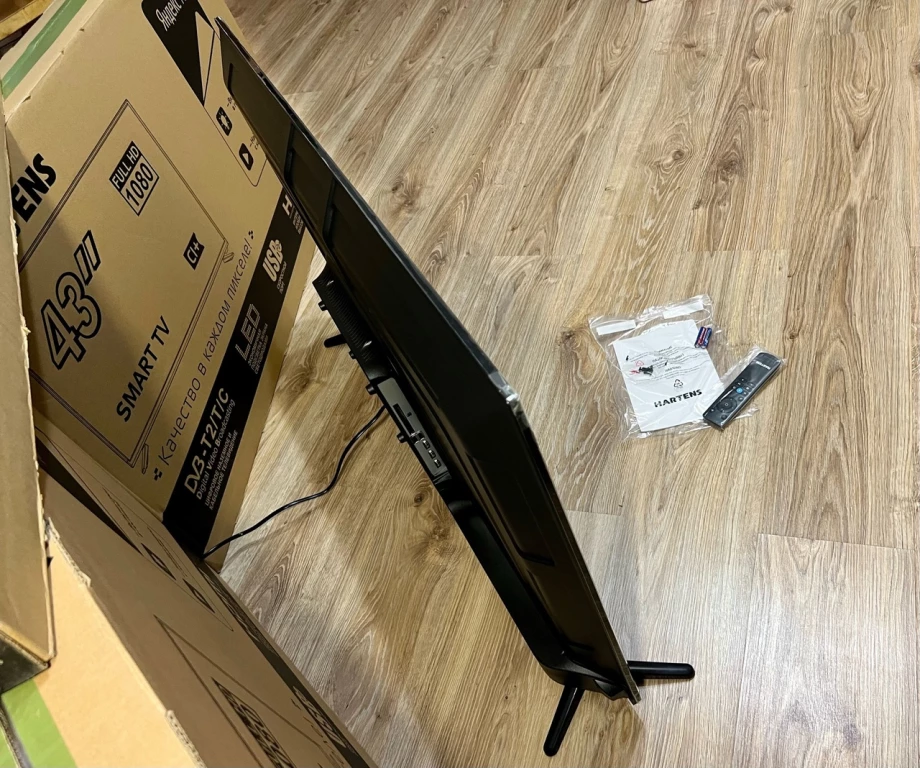 Телевизоры с Алисой и Smart TV