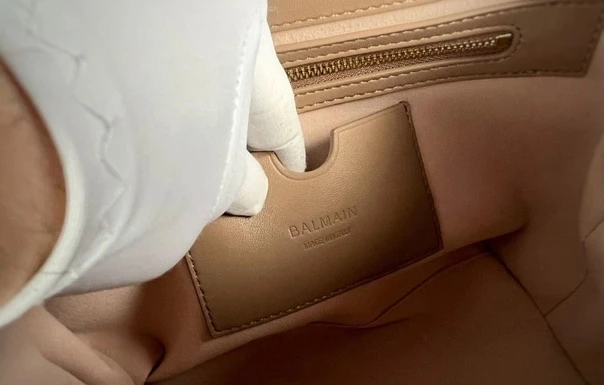 Сумка женская новая Balmain Натуральная кожа 24 х 21см