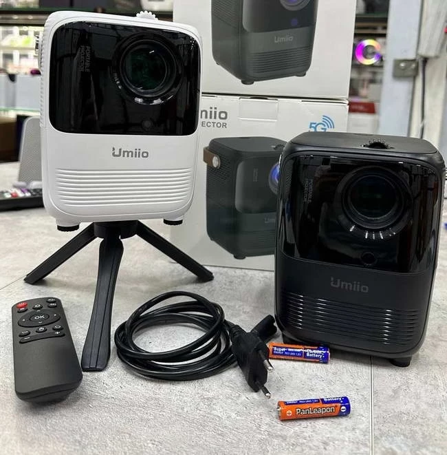 Новинка 2023 года. Умный проектор Umiio Pro A008 Android