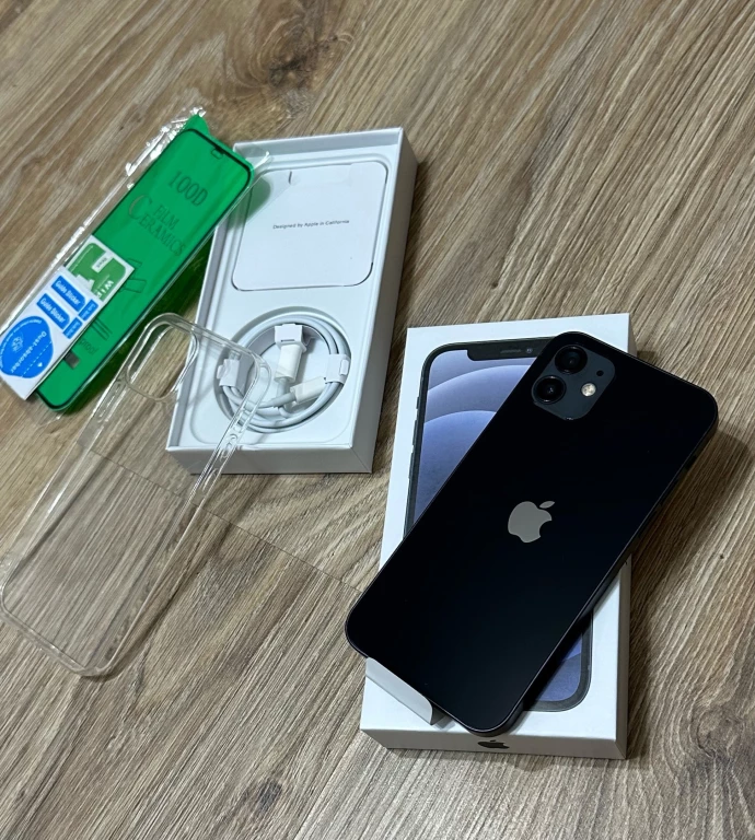 IPhone 12 на 256gb. Оригинал 46000р. Черный