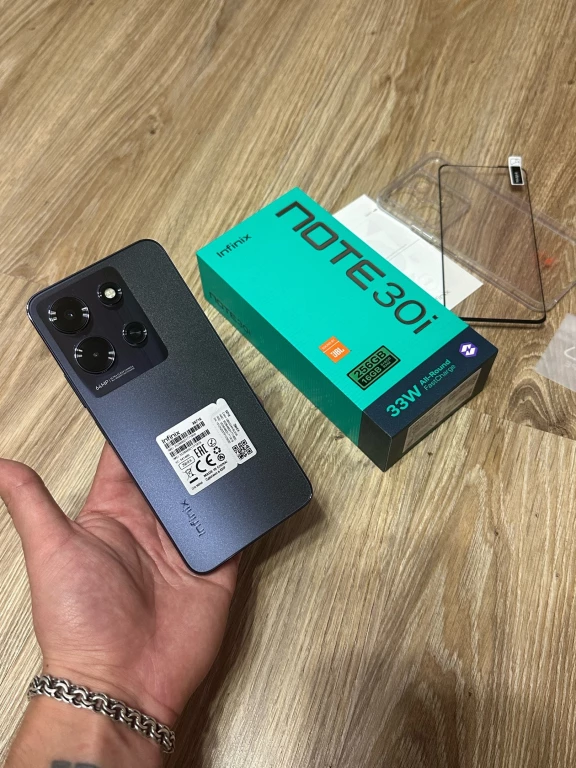 Смартфон Infinix Note 30i Память: 16gb на 256gb Дисплей: 6.66