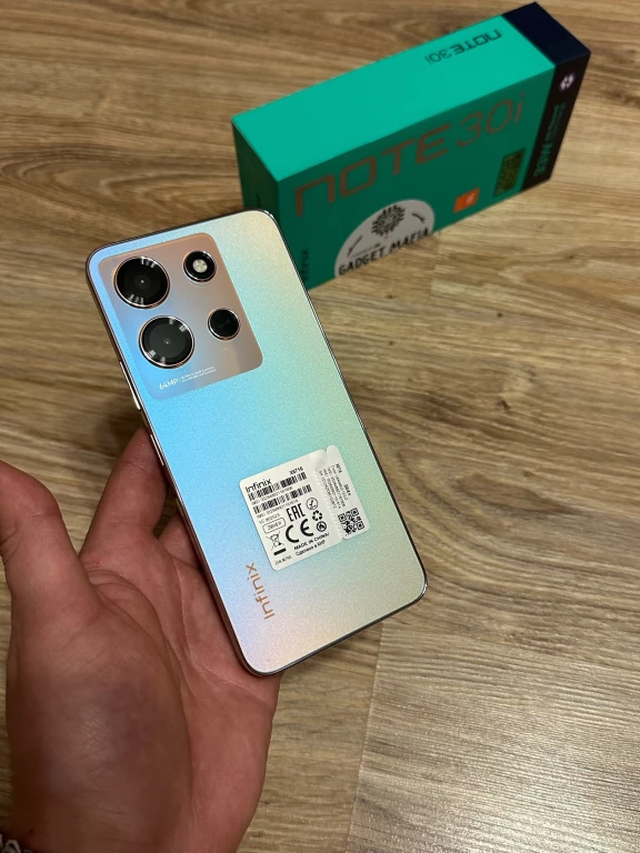 Смартфон Infinix Note 30i Память: 16gb на 256gb Дисплей: 6.66