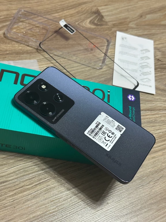 Смартфон Infinix Note 30i Память: 16gb на 256gb Дисплей: 6.66