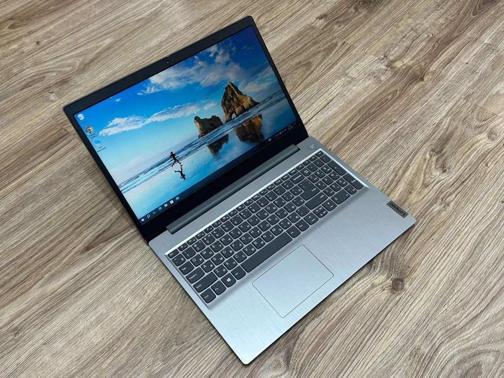 Ноутбук Lenovo, в хорошем состоянии! Всего: 26 000р