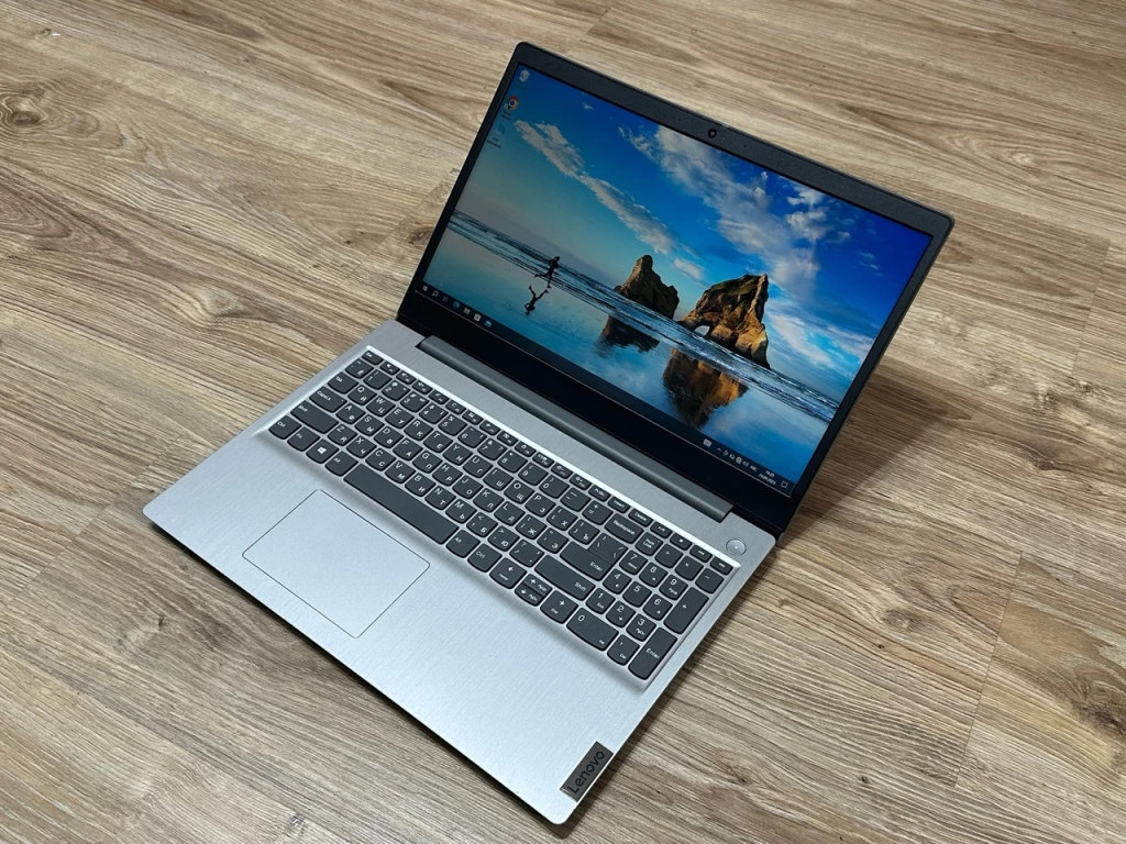Ноутбук Lenovo, в хорошем состоянии! Всего: 26 000р