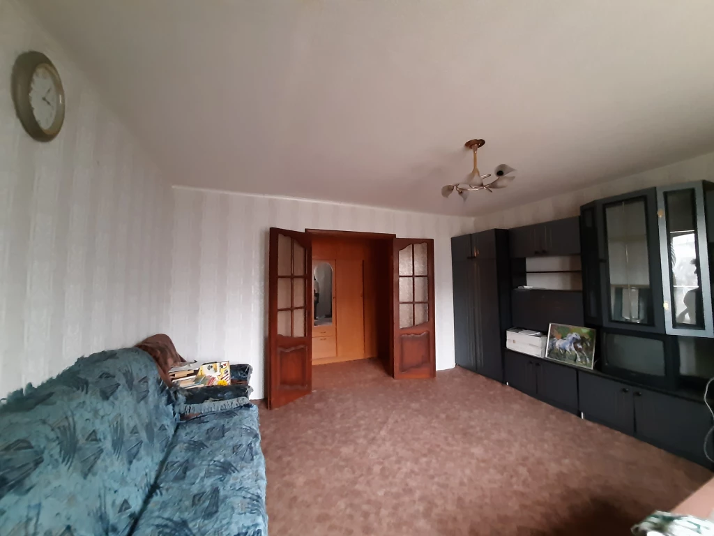 Продам 2х к.кв., пр.Победы 162, 3/9, р-он Эпоса.