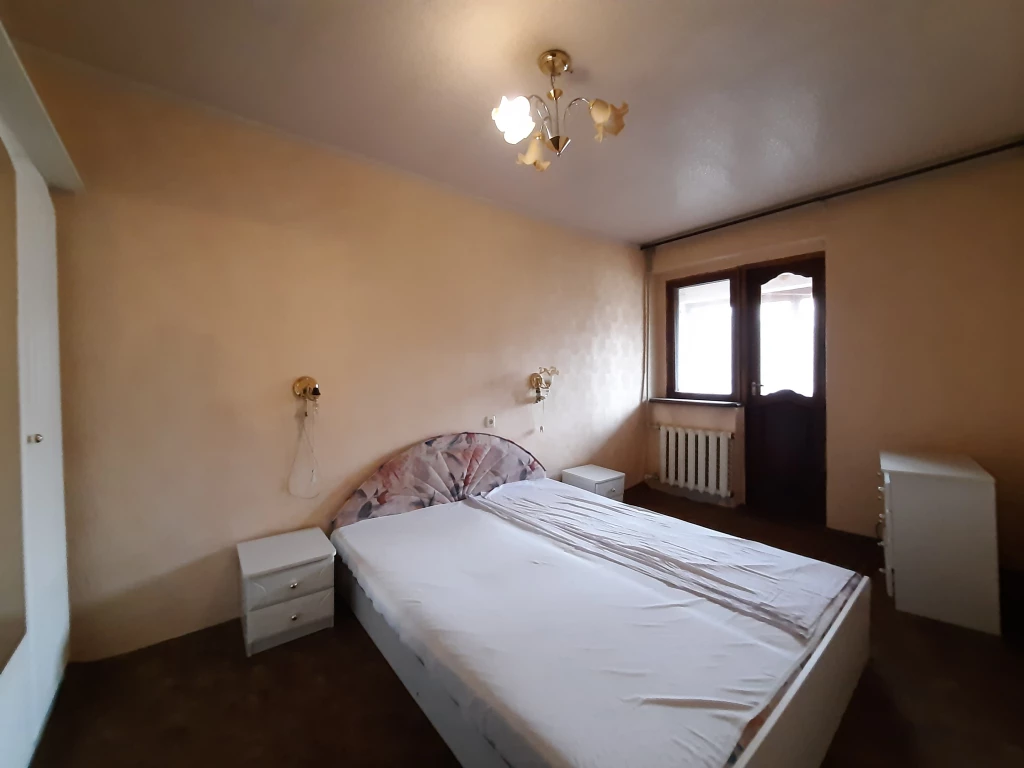 Продам 2х к.кв., пр.Победы 162, 3/9, р-он Эпоса.