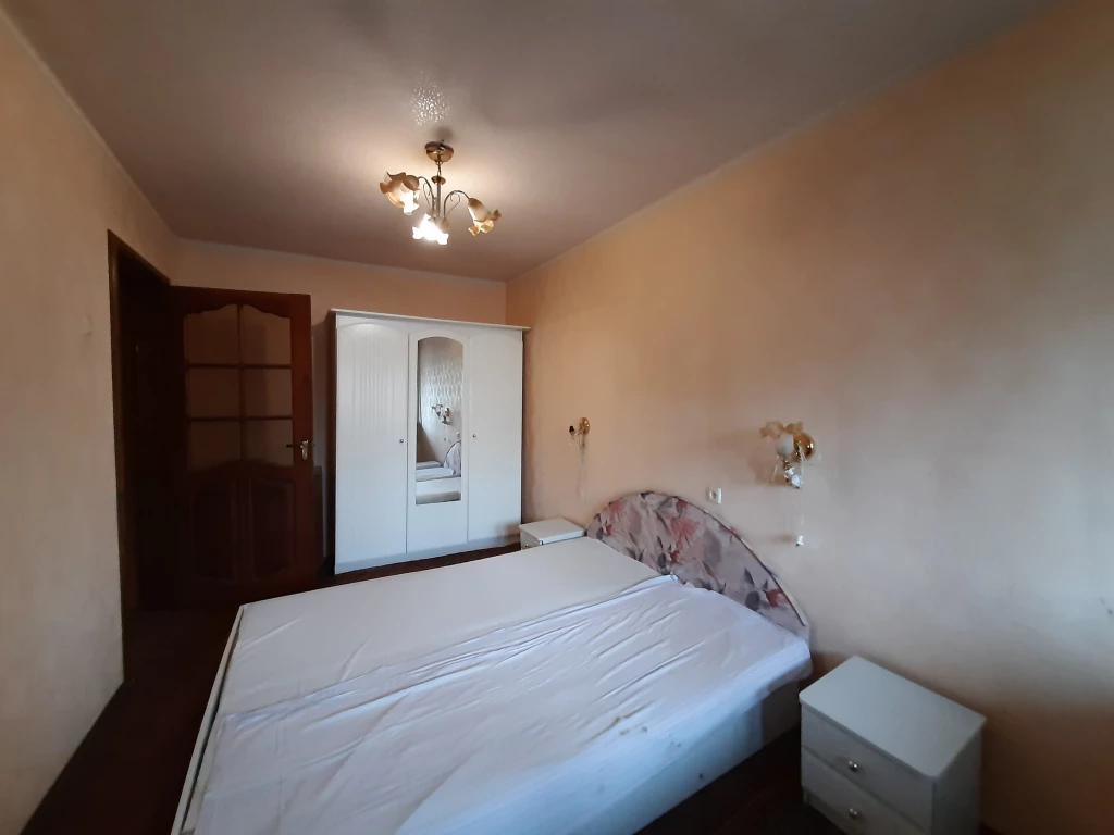 Продам 2х к.кв., пр.Победы 162, 3/9, р-он Эпоса.