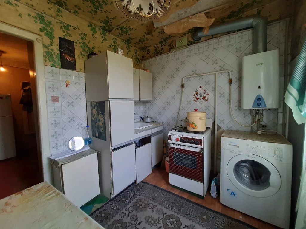 Продам 3х к.кв., ул.Кирова 20, 5/5.