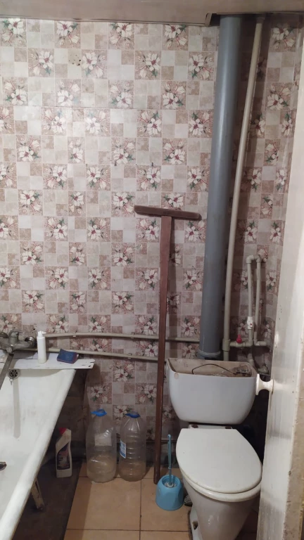Продаю 2-х комнатную квартиру в панельного доме(4/5) в Горловке,ЦГР