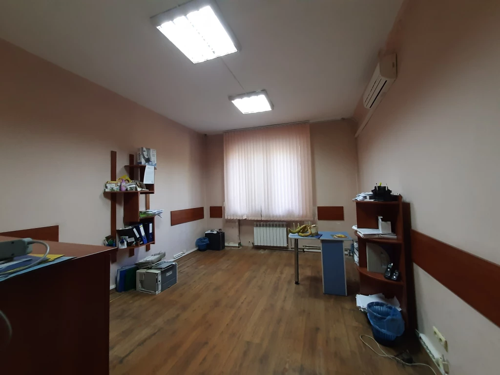 Срочно, цена снижена! Продам встроенное помещение ул.Первомайская, р-о