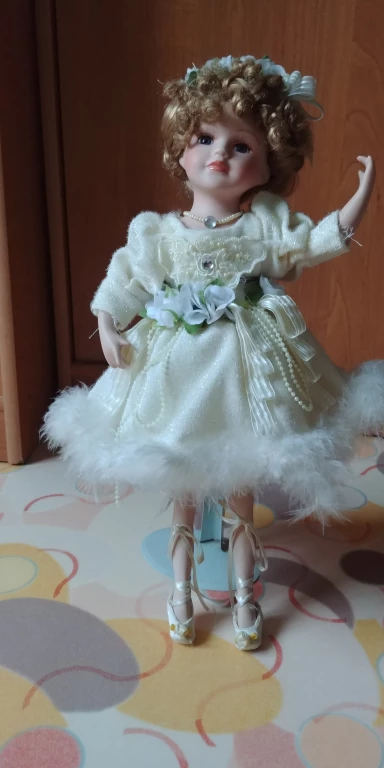 Винтажная фарфоровая кукла Балерина. Высота 43 см.