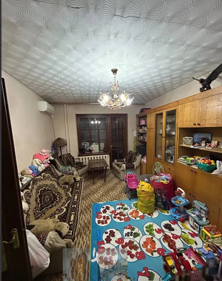 2-х ком. квартира в Кировском р-не. ул. Высоцкого