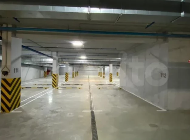 Паркоместо в центре Ворошиловского р-на. пр. Маяковского. ДИСК