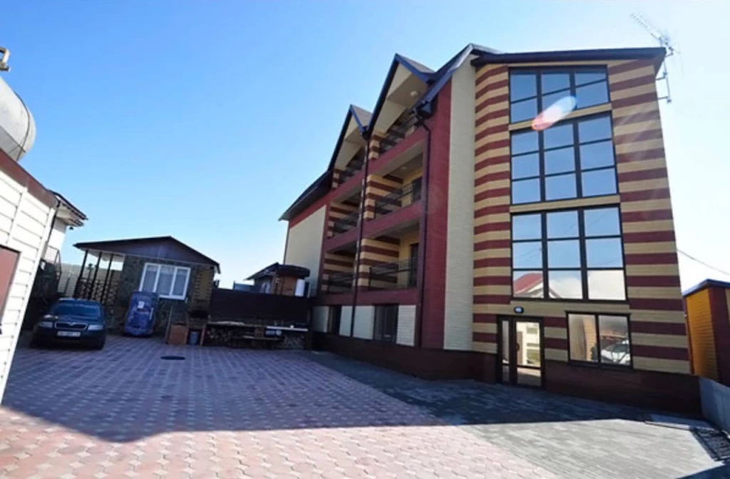 Действующий пансионат 1200м.кв,Мариуполь