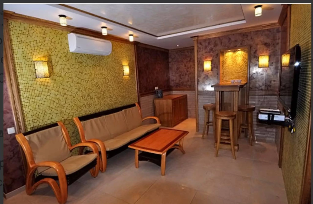 Действующий пансионат 1200м.кв,Мариуполь