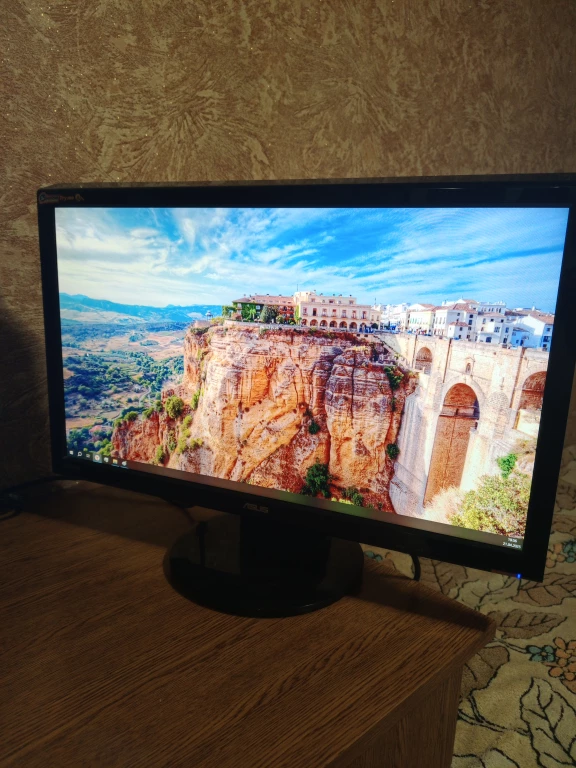 Asus VH 242H