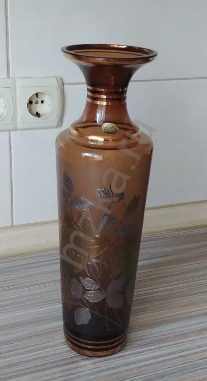 Ваза декоративная, Bohemia , коричневая с позолотой, Очень красивая.