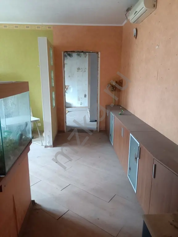 Продаётся в Донецке (ДНР) 3-к квартира, 106 м2, 1/1 эт.