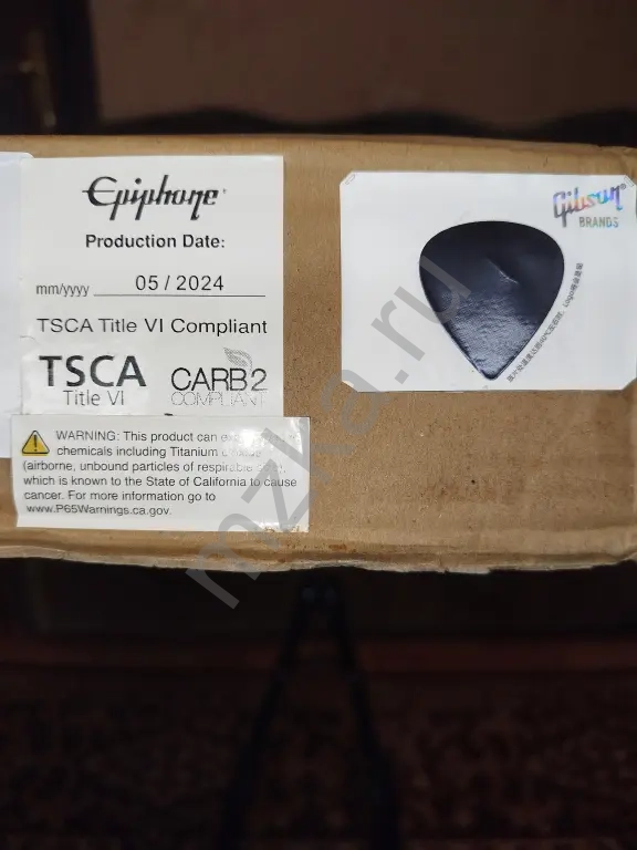 Электрогитара Epiphone с аксессуарами