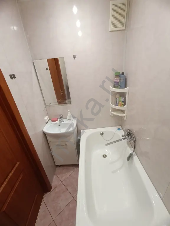 Посуточно 1-ком-кв пр. Победы 77