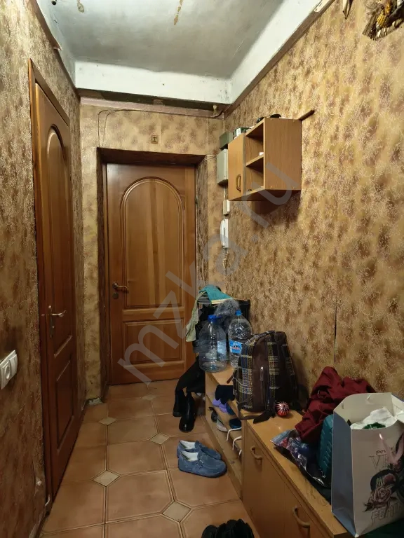 Продам 3х комнатную квартиру Калининский район проспект Ильича