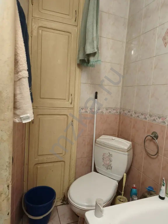 Продам 3х комнатную квартиру Калининский район проспект Ильича